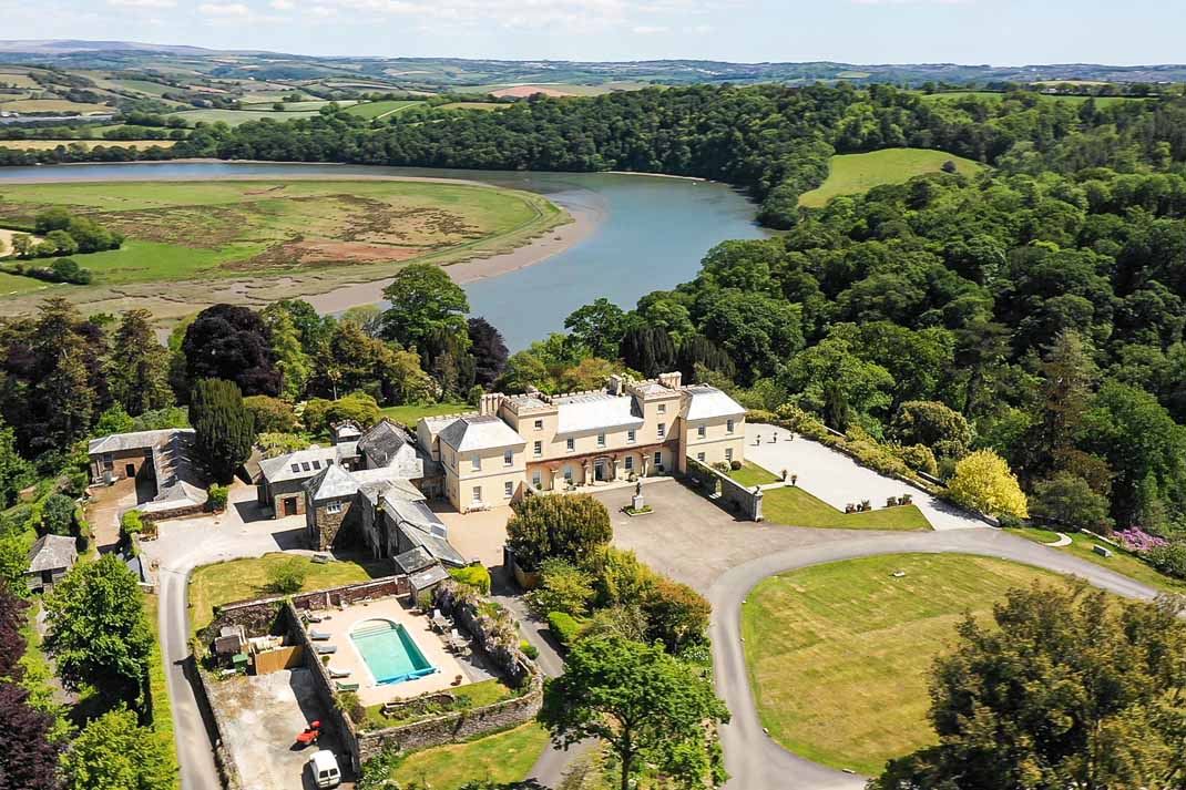Large Luxury 10 Bedroom Houses To Rent in Cornwall
