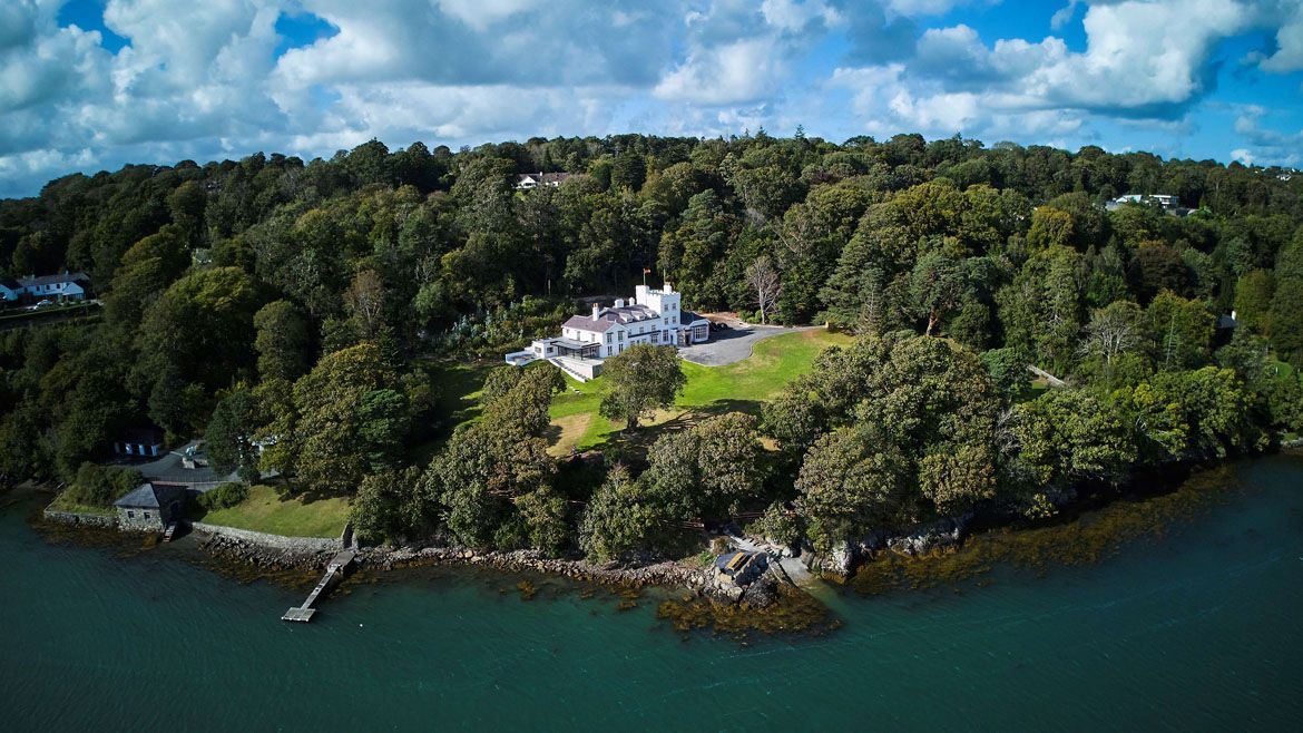 Large Luxury Houses To Rent in Wales For 40th Birthday Parties