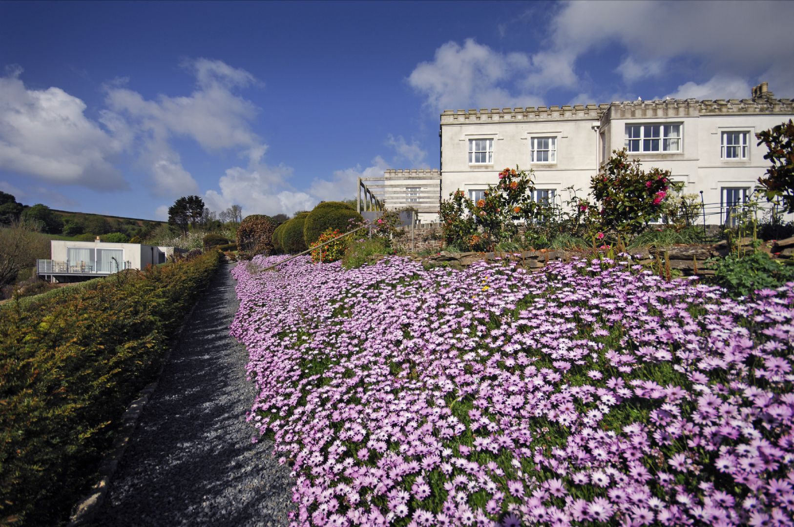 Large Houses to Rent for Spring Bank Holiday Week