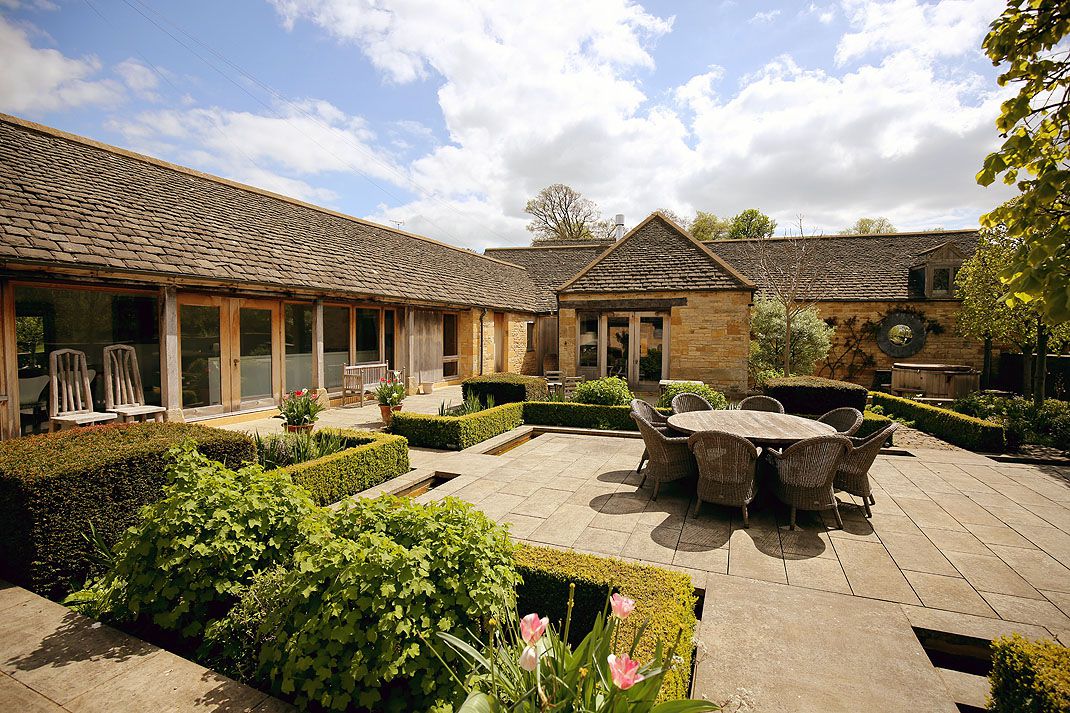 Large Barns To Rent
