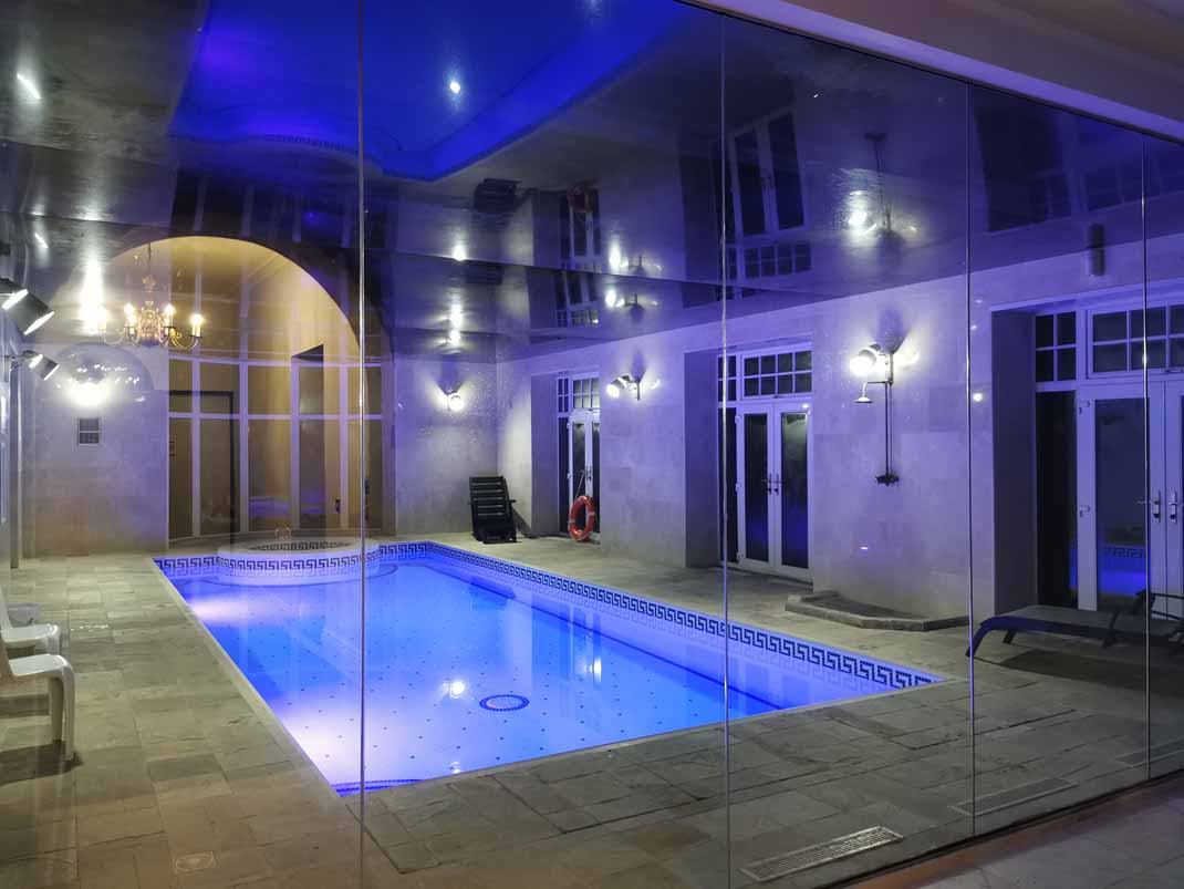 Large Luxury Houses To Rent in Essex With Indoor Swimming Pools