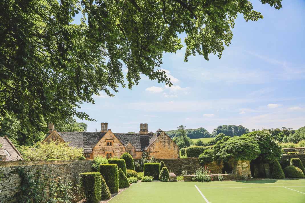 Large Luxury Houses To Rent In Devon With A Tennis Court