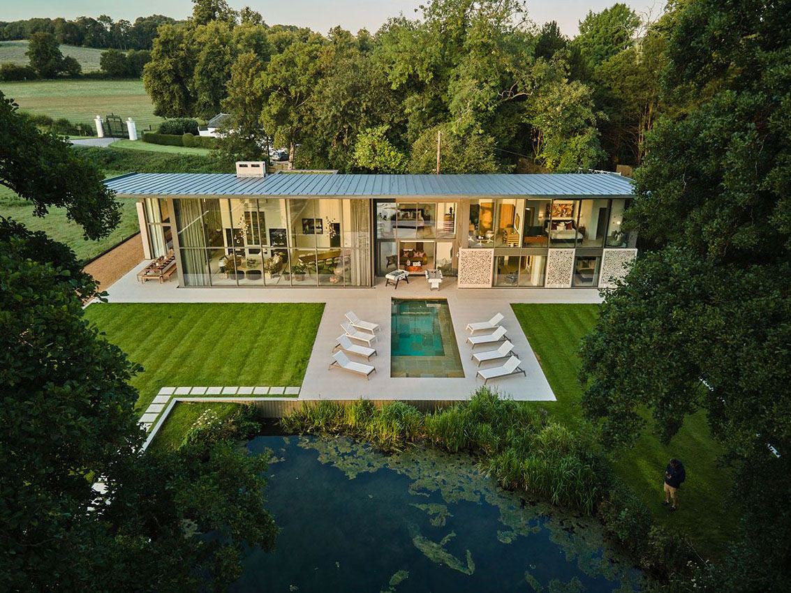Large Luxury Houses To Rent with a Games Room For 60th Birthday Celebrations