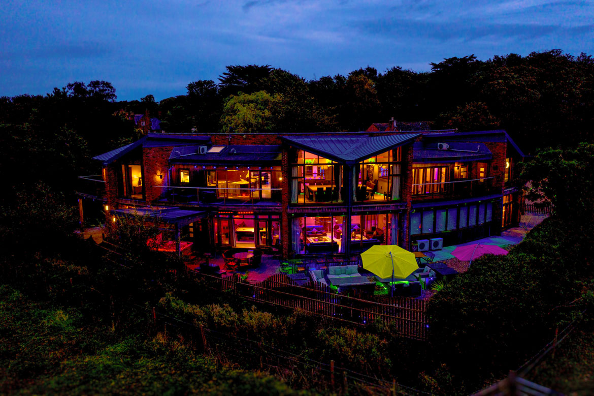 Large Luxury Houses To Rent with a Games Room For Christmas Celebrations