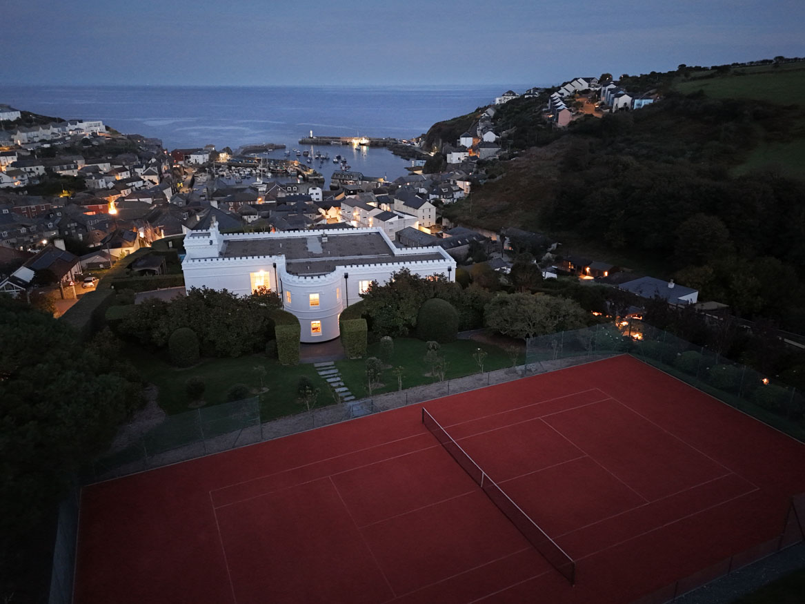 Large Luxury Houses To Rent in Cornwall For 80th Birthday Parties