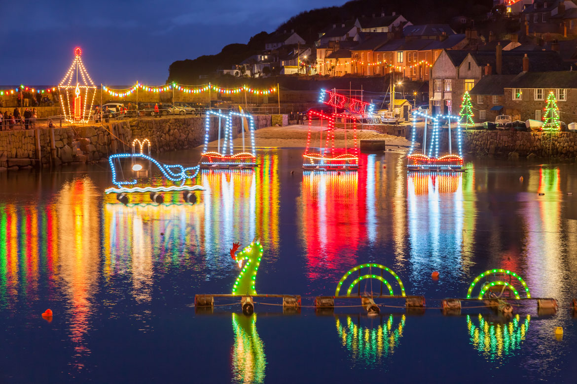 Celebrate Christmas in Style with 5-Bedroom Luxury Holiday Homes to Rent