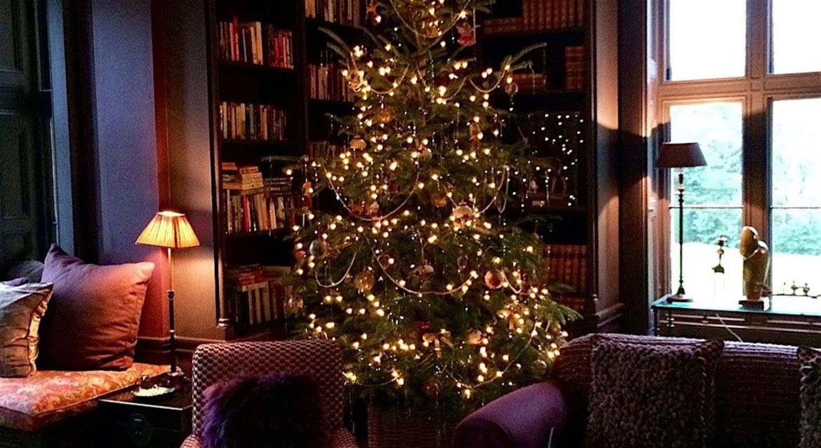 Host the Perfect Christmas in a 10-Bedroom Luxury House to Hire