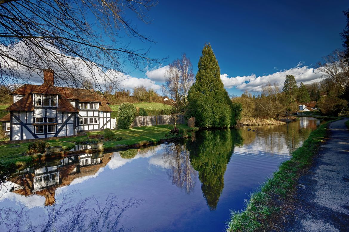Large Luxury Houses To Rent In Kent For 50th Birthday Parties