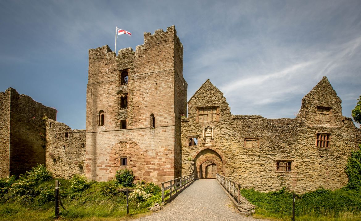 Large Luxury Houses To Rent In Shropshire For 60th Birthday Parties