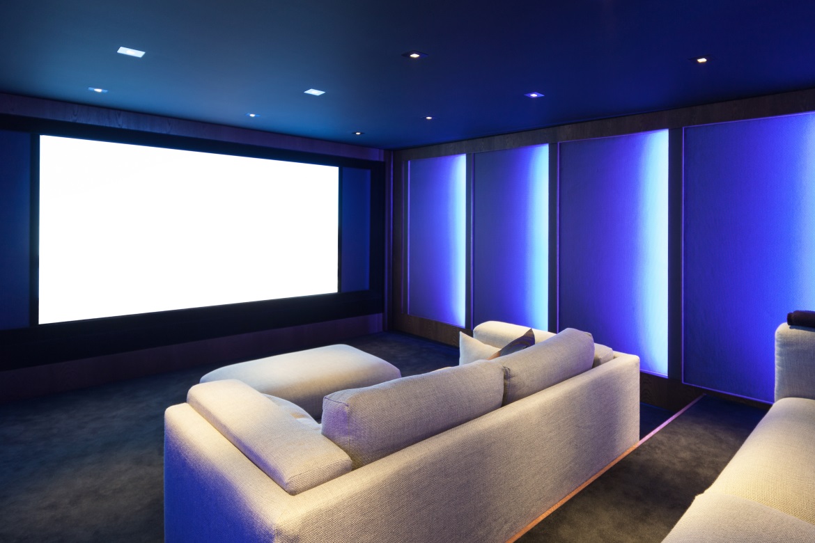 Large Luxury Houses With Home Cinema Rooms To Rent in Oxfordshire