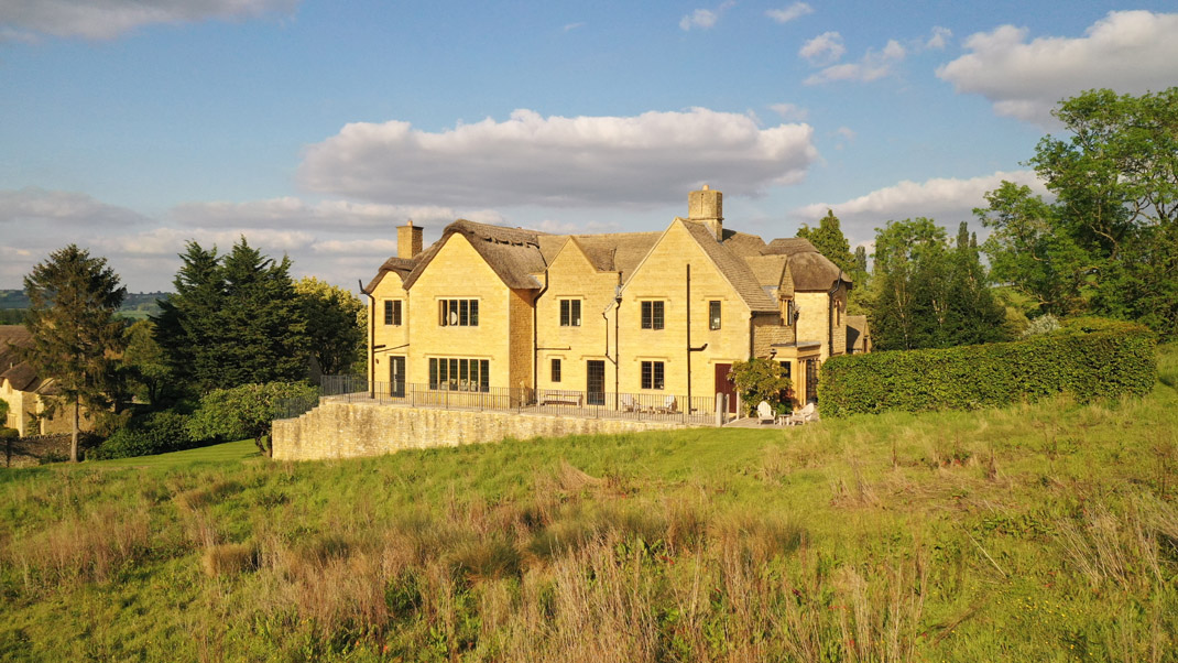 Independent Boutiques and Luxury Shopping Across the Cotswolds