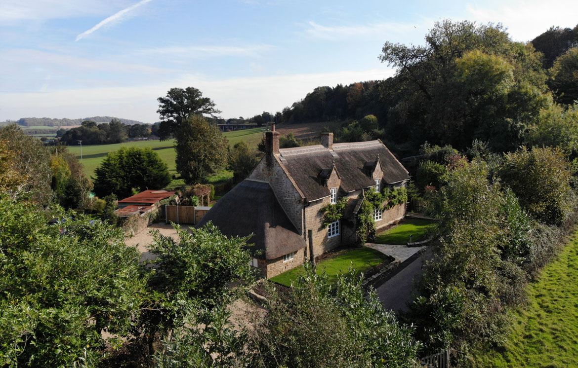 Large Luxury Houses To Rent in Staffordshire For 40th Birthday Parties