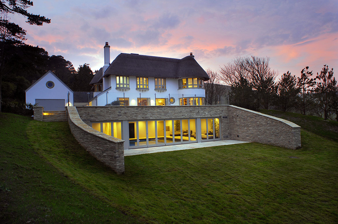 A large house to rent with indoor swimming pool in Dorset