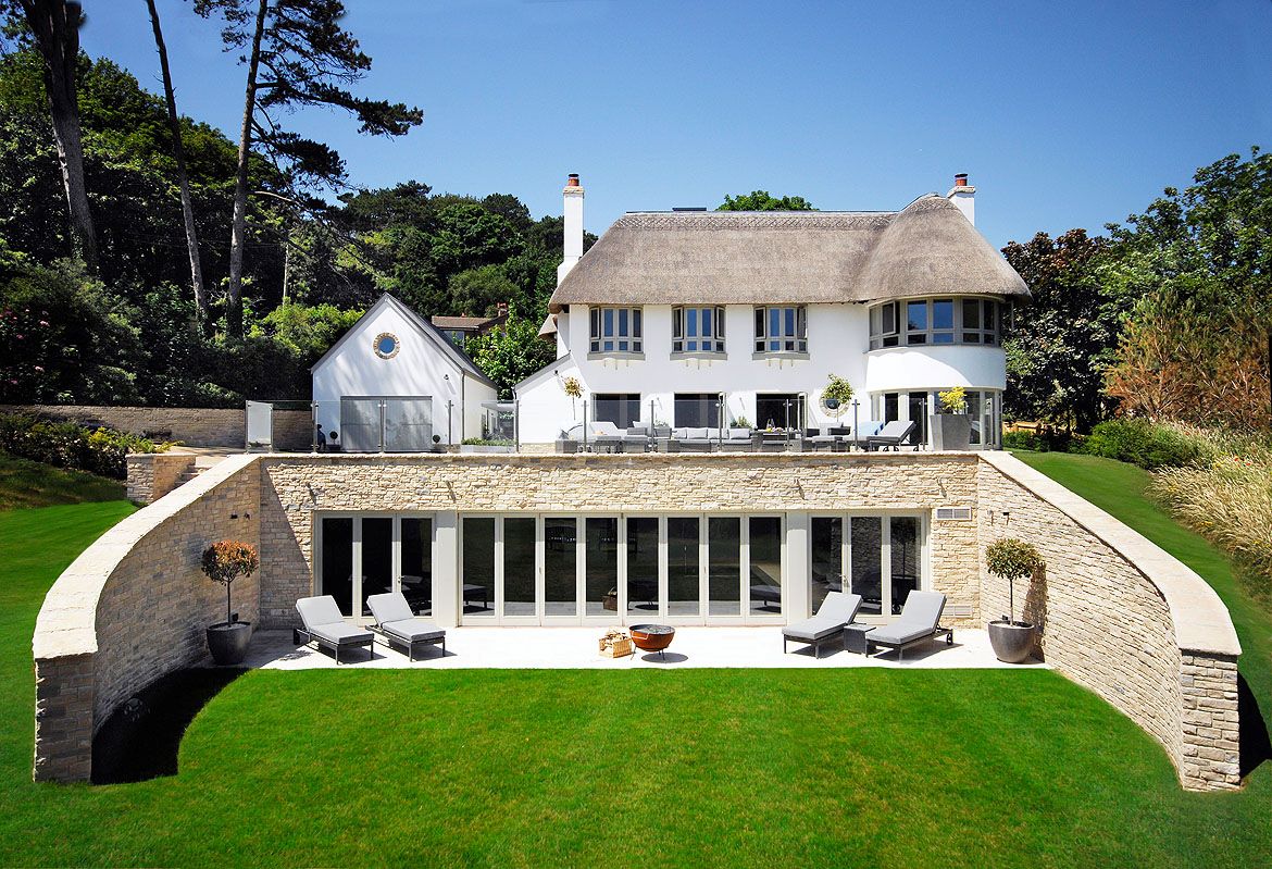 A large house to rent with indoor swimming pool in Dorset