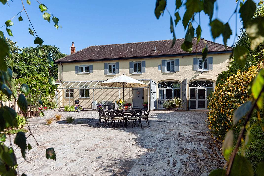 The Coach House Overview The Wow House Company