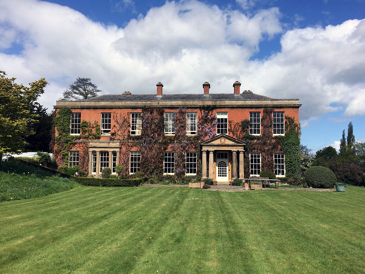 Woodside Hall Things To Do The Wow House Company